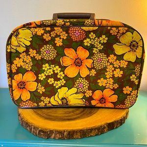 Vintage Mod Floral Carryon Suitcase 60’s 70’s Clean Beautiful Condition